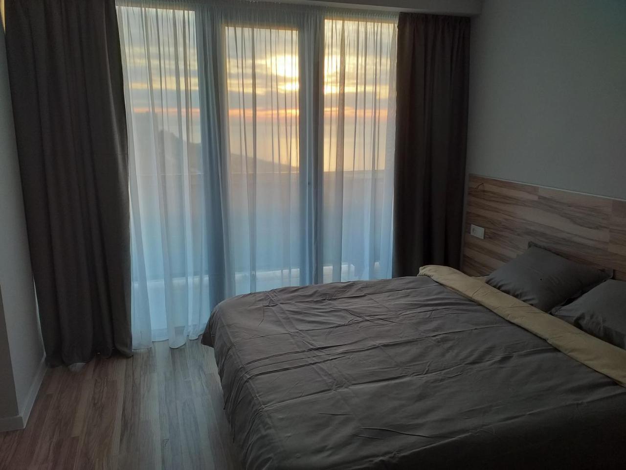 Комплекс BATUMI BEACH TOWER Экстерьер фото